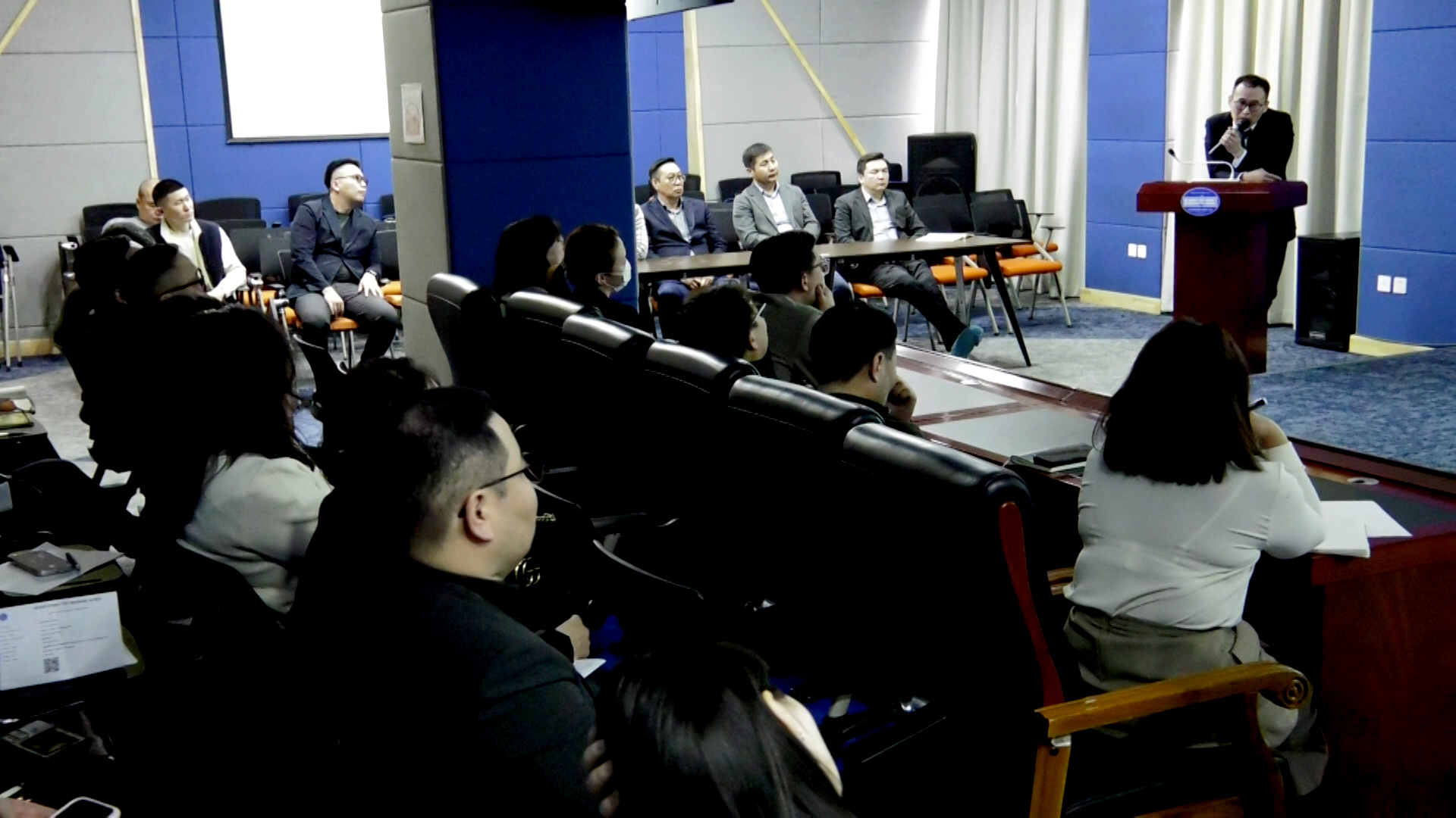 Засгийн газрын Хяналт хэрэгжүүлэх газрын албан тушаалтнуудад сургалт зохион байгуулав